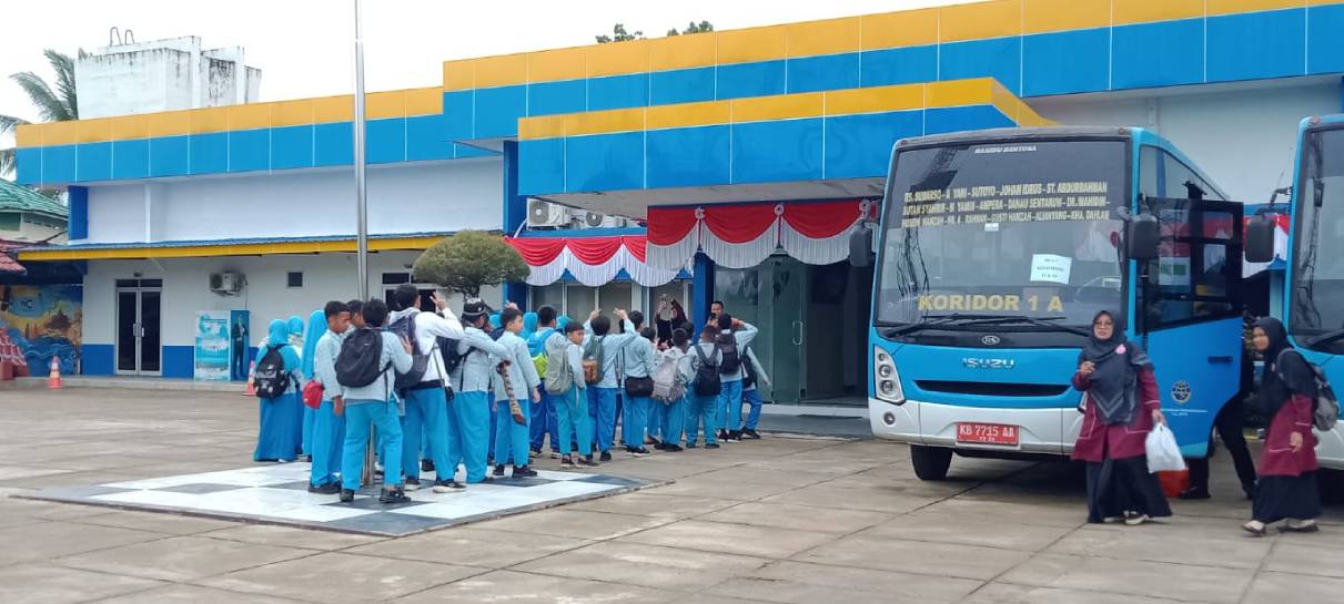 Kunjungan ke TVRI Stasiun Kalimantan Barat, Inspirasi Baru bagi Siswa SDIT Alfityan