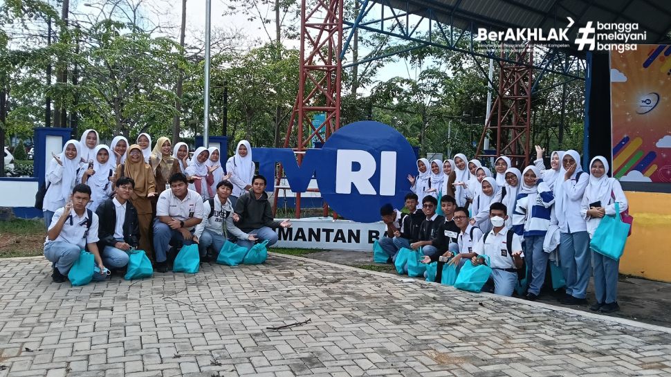 Kunjungan Siswa SMA Negeri 1 Pontianak berkunjung ke TVRI Stasiun Kalimantan Barat 