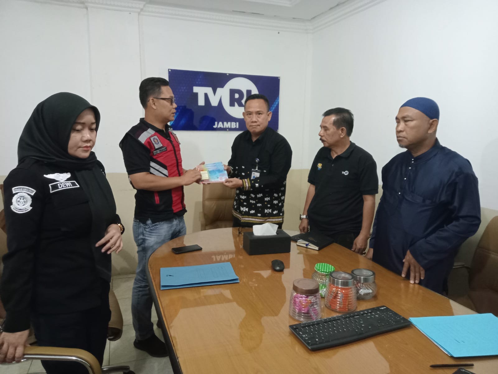 Kepala TVRI Stasiun Jambi Menerima Kunjungan Kerja Dinas Pemadam Kebakan dan Penyelamatan Kota Jambi ke Kantor TVRI Stasiun Jambi