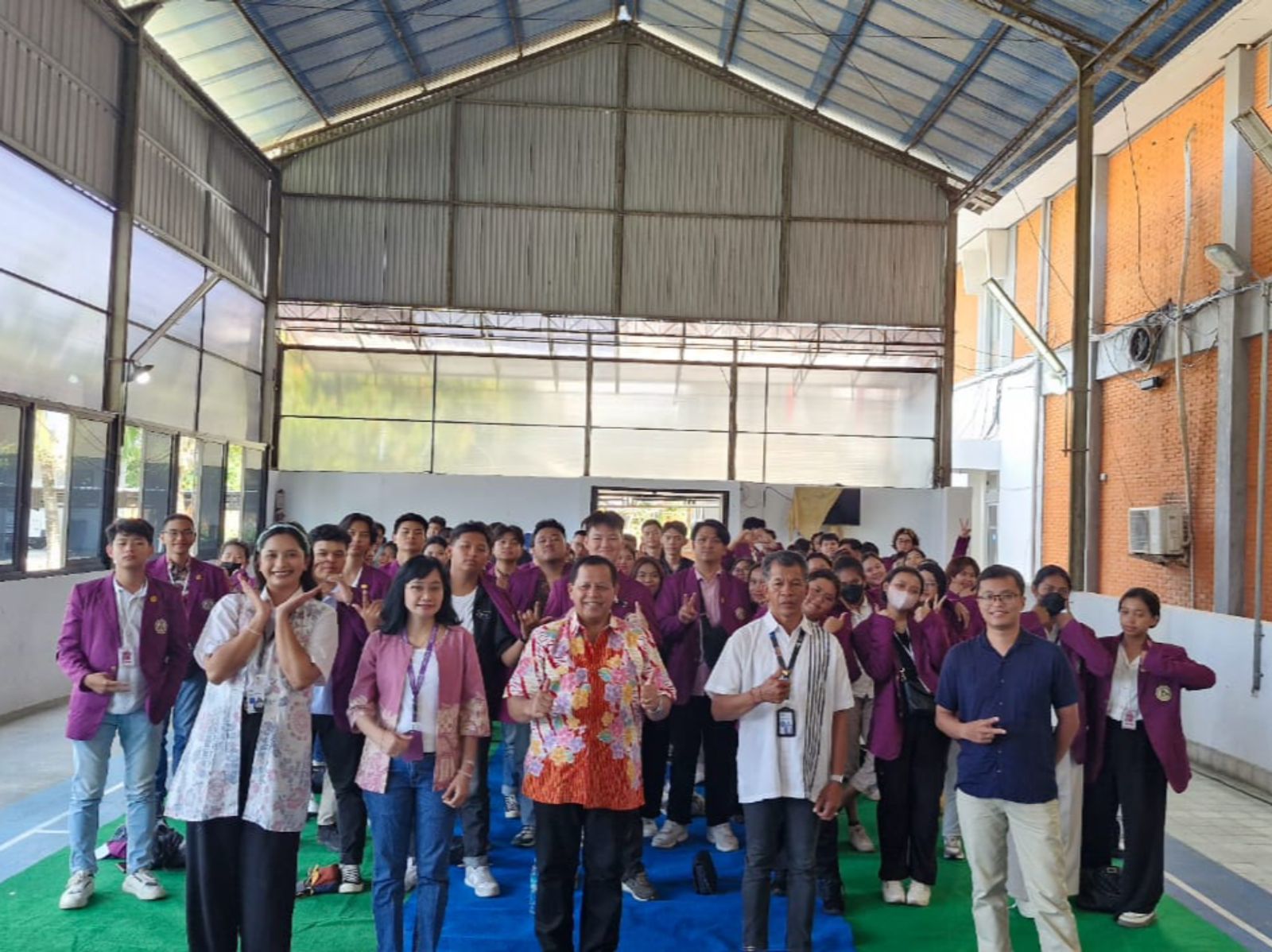 Dari Kampus ke Studio: Mahasiswa Soegijapranata Menyelami Dunia Penyiaran di TVRI Bali