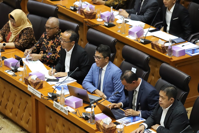 Rapat Dengar Pendapat dengan Komisi VII, Direktur Utama LPP TVRI Jabarkan Program Kerja LPP TVRI TA 2025