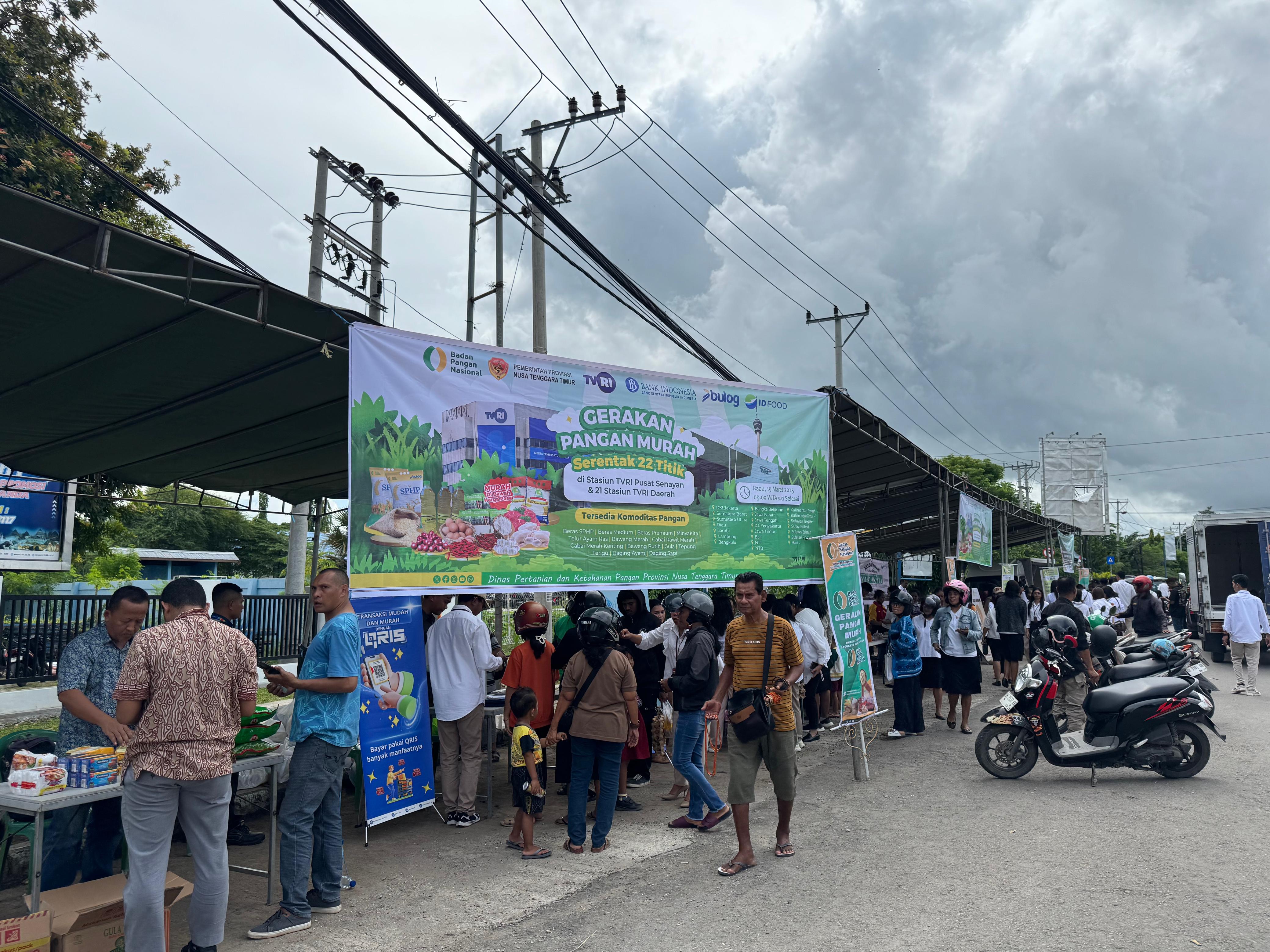 Gerakan Pangan Murah di TVRI NTT Disambut Antusias Masyarakat Kota Kupang